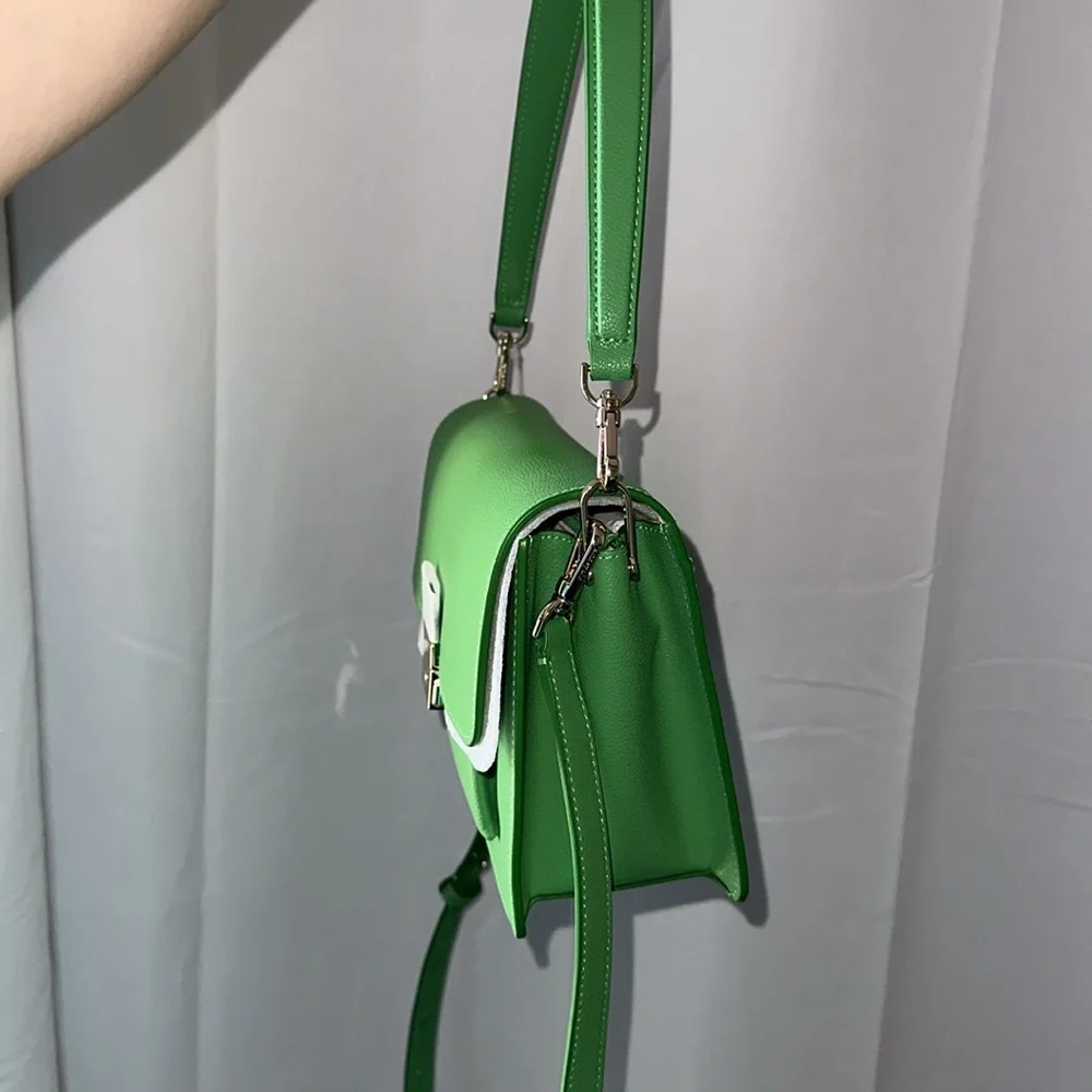 Kate Spade Voyage Small Grain textured Shoulder / Crossbody Bag💚